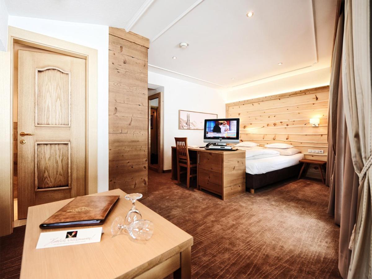 Salnerhof Superior Lifestyle Resort Ischgl Rum bild
