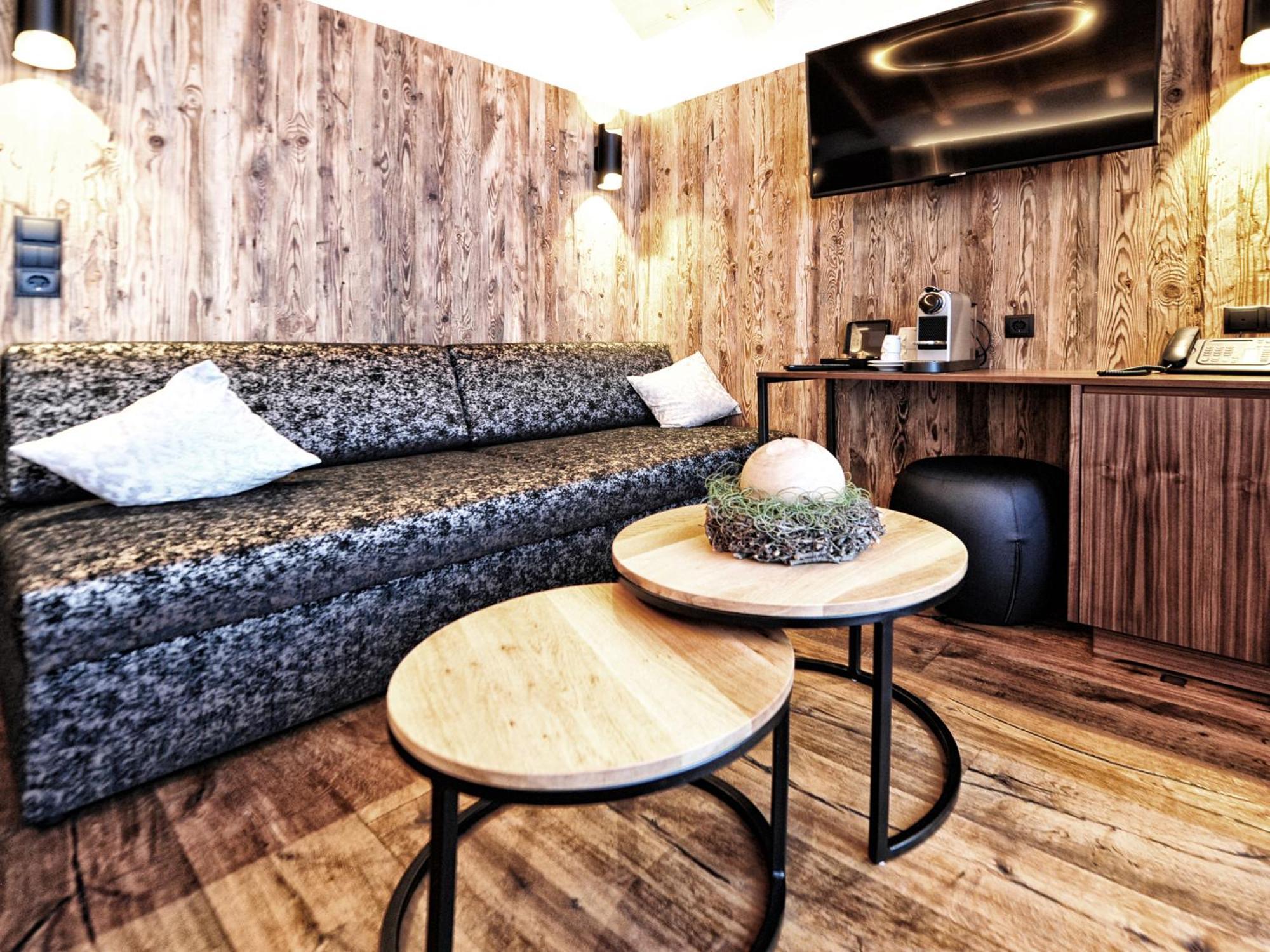 Salnerhof Superior Lifestyle Resort Ischgl Rum bild